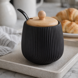 Açucareiro Oasis Preto na mesa