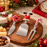 Jogo 3 Espátulas para Queijo de Natal Metal e Vidro na bancada natalina
