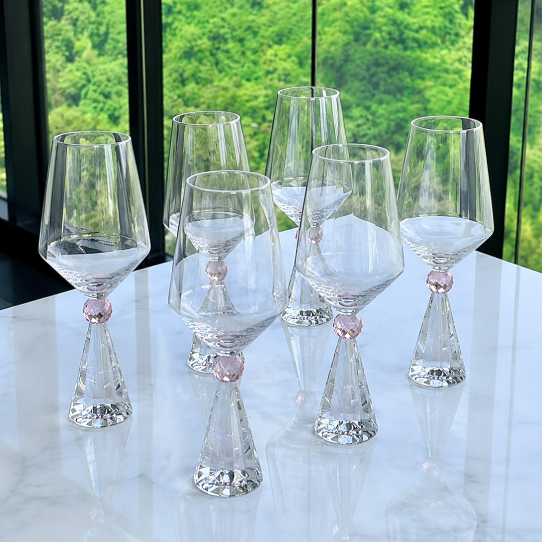 Jogo 6 Taças Base Cristal para Vinho Rosa 595ml na bancada