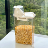 Pote com Copo Medidor Branco com milho