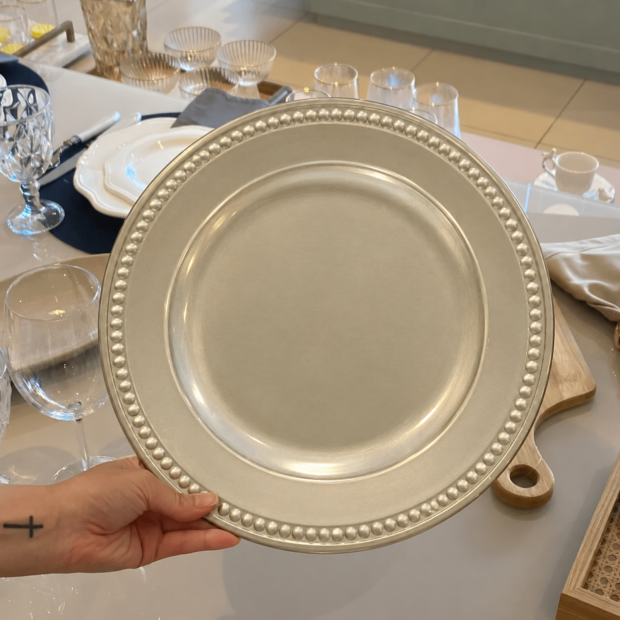 Sousplat Galles Dots Champagne 33cm