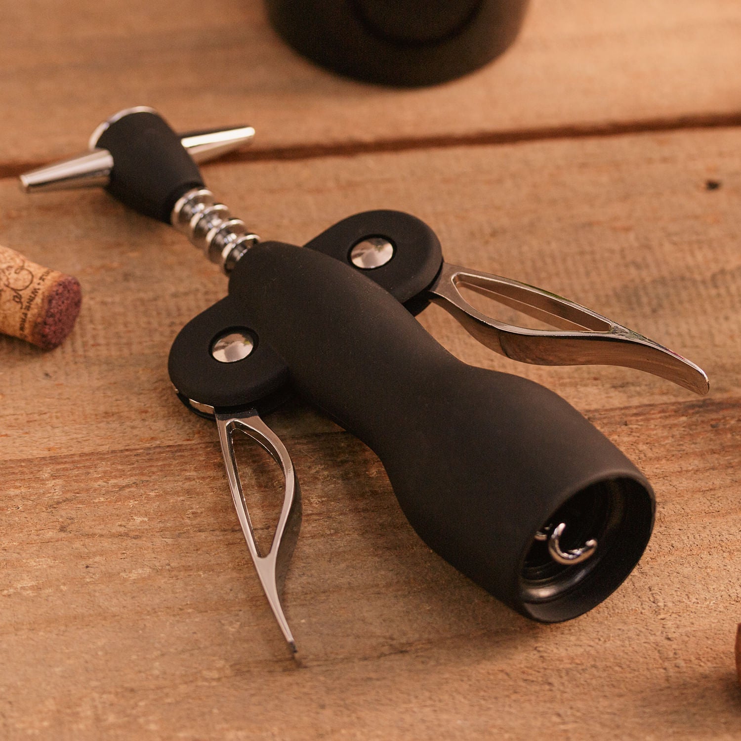 Abridor de Vinho Saca - Rolhas Julia em Zamac e Plástico Preto 19cm - Ela Decora