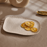 Bandeja Oval em Cerâmica Off White 32cm - Ela Decora