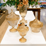 Bomboniere com Pé de Cristal de Chumbo Renaissance Âmbar 20cm - Ela Decora