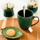 Caneca Porcelana Verde Drops com Detalhe Metalizado - 400ml - Ela Decora