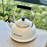 Chaleira Classica com Apito Branca 1,6 Litros Le Creuset - Ela Decora