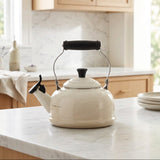 Chaleira Classica com Apito Meringue 1,6 Litros Le Creuset - Ela Decora