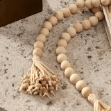 Colar Decorativo de Madeira Bege 151cm - Ela Decora