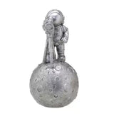 Escultura Astronauta Decorativo com Telescópio Cromado 16,5cm - Ela Decora