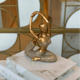 Escultura Mulher Yoga Decorativa Dourado 20,5cm - Ela Decora