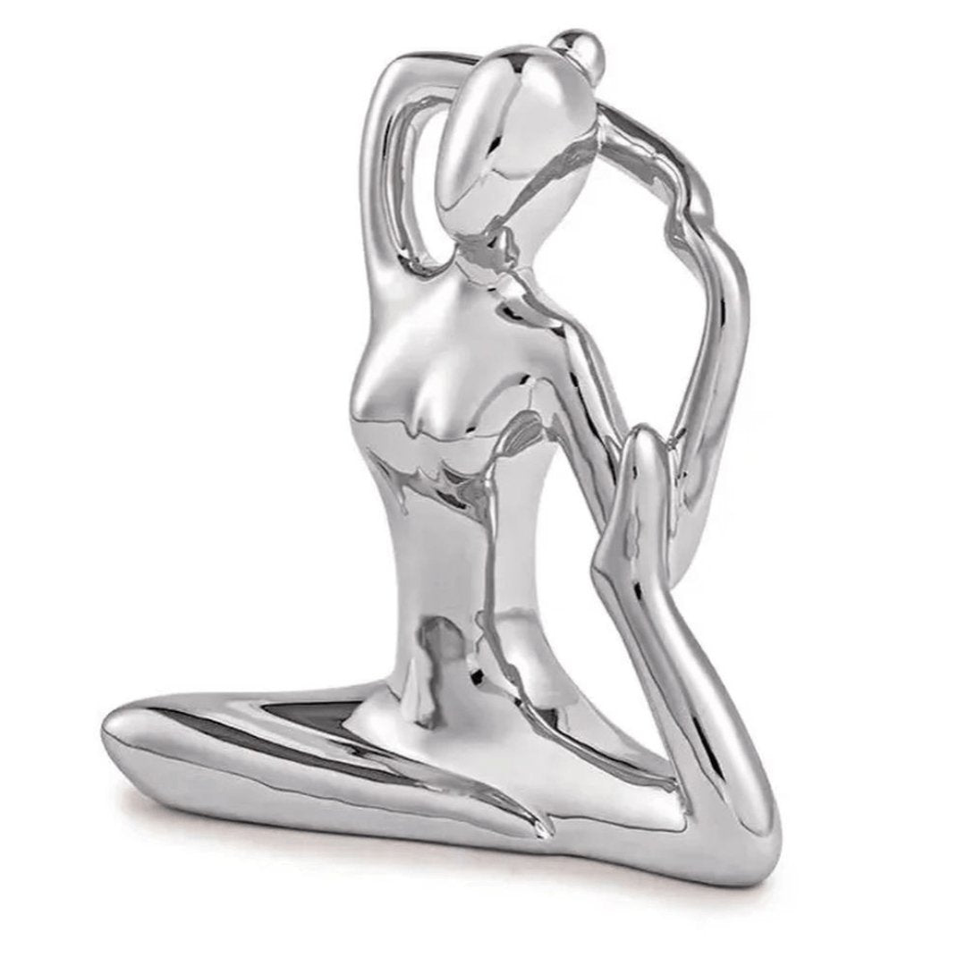 Escultura Mulher Yoga em Porcelana Cromado - Ela Decora