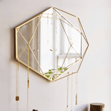 Espelho com Moldura Prisma Dourado 56 cm x 42 cm - Ela Decora