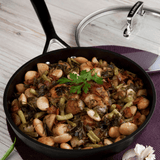 Frigideira com alça e tampa para fazer alimentos