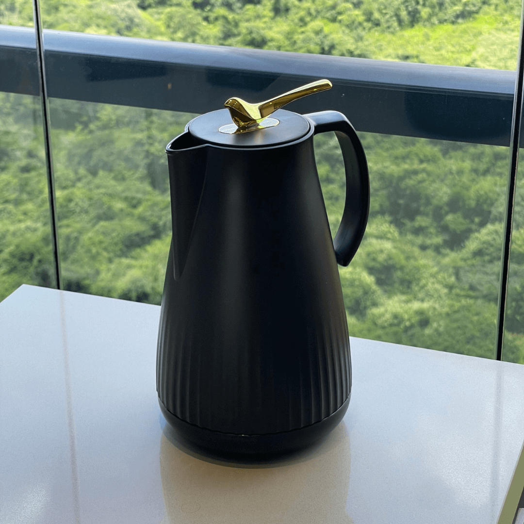 Garrafa Termica de Plástico New Bird Preta 1 Litro - Ela Decora