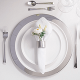 Guardanapo na mesa posta de jantar