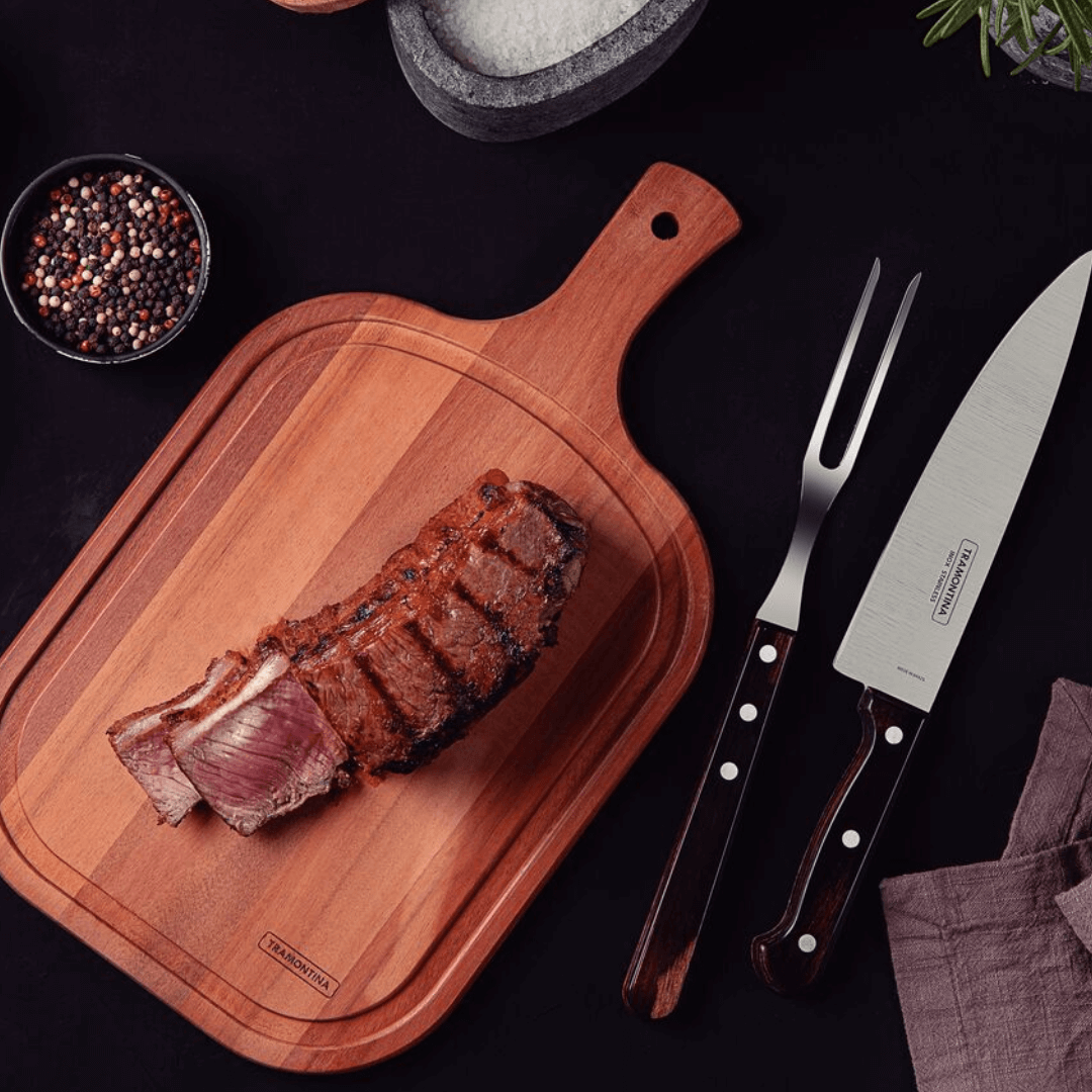 Kit Churrasco em Aço Inox e Cabo Vermelho Polywood com Tábua de Madeira 3 Peças Tramontina - Ela Decora