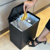 Lixeira de Pedal Trium Duplo Compartimento Preto 20 Litros - Ela Decora