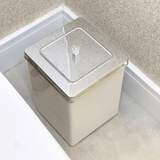 Lixeira Quadrada Branca com Tampa Cromada 6,5 Litros