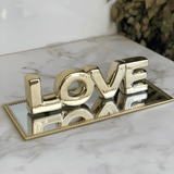 Love em Porcelana Dourado 21cm - Ela Decora