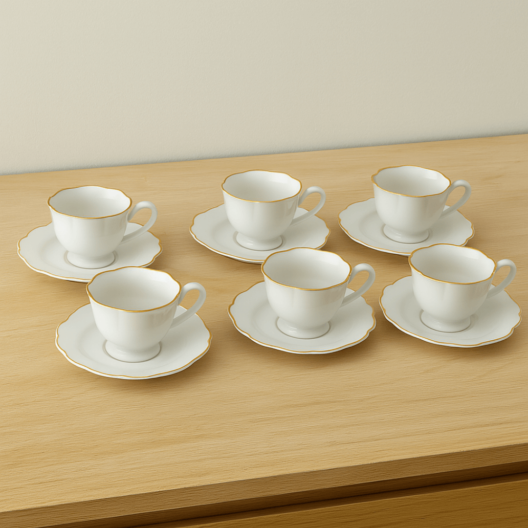 jogo de xicaras branca com fio dourado