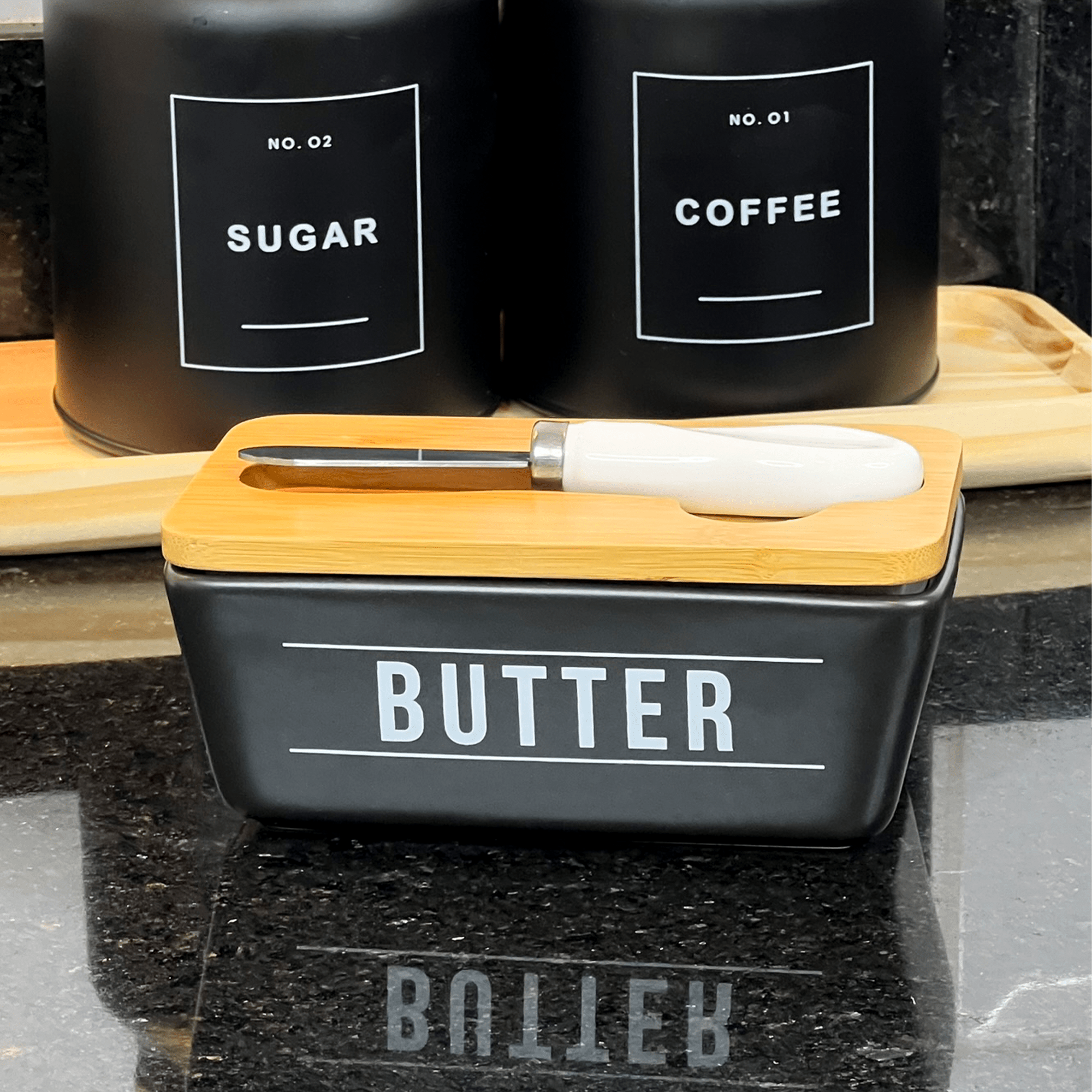 Manteigueira de Porcelana com Faca Manhattan Preta 400ml - Ela Decora