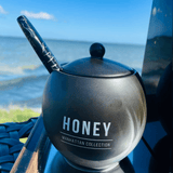 Meleira de Porcelana Manhattan Preta 350ml - Ela Decora