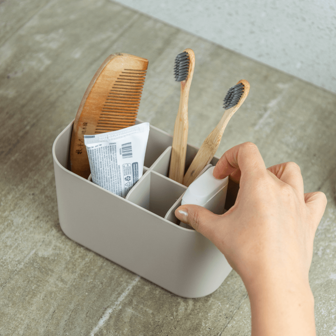 Organizador de Maquiagem com Divisórias Bold Bege 16,8cm - Ela Decora