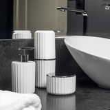 Porta Escovas Groove Branco e Cromado - Ela Decora