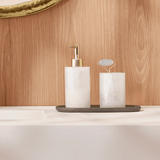 Porta Sabonete Liquido em Polirresina Branco e Dourado - Ela Decora