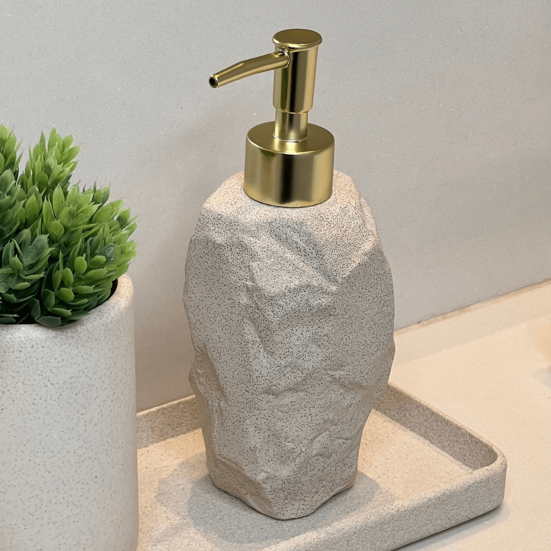 Porta Sabonete Liquido Organic em Cimento Bege 19cm - Ela Decora