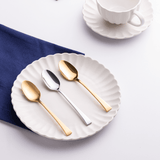 Prato de Sobremesa em Porcelana Petala Branco 20cm - Ela Decora