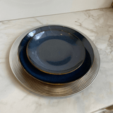 Prato para Sobremesa Noir em Cerâmina Azul 20,5cm - Ela Decora