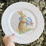 Prato Raso Páscoa Color Rabbits Coelho Poa 28,5cm - Ela Decora