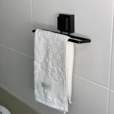 Toalheiro de Rosto com Ventosa Fixação Fácil Preto Fosco - Ela Decora