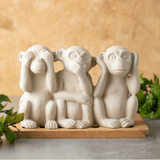 Trio da Sabedoria Macacos em Cimento Bege - Ela Decora