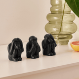 Trio da Sabedoria Macacos em Cimento Preto 3 Peças - Ela Decora