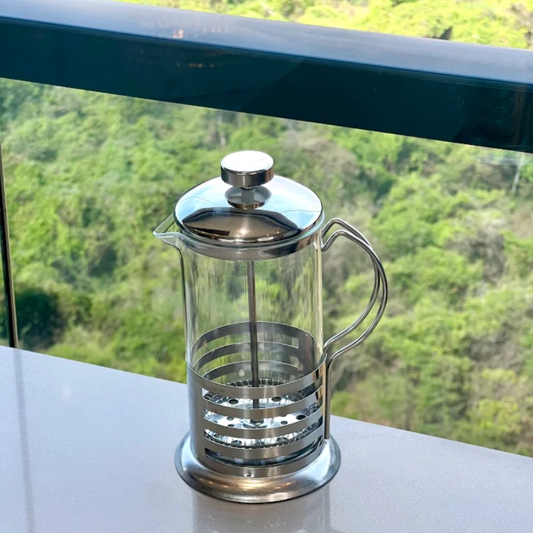 Cafeteira Prensa Lyon na bancada