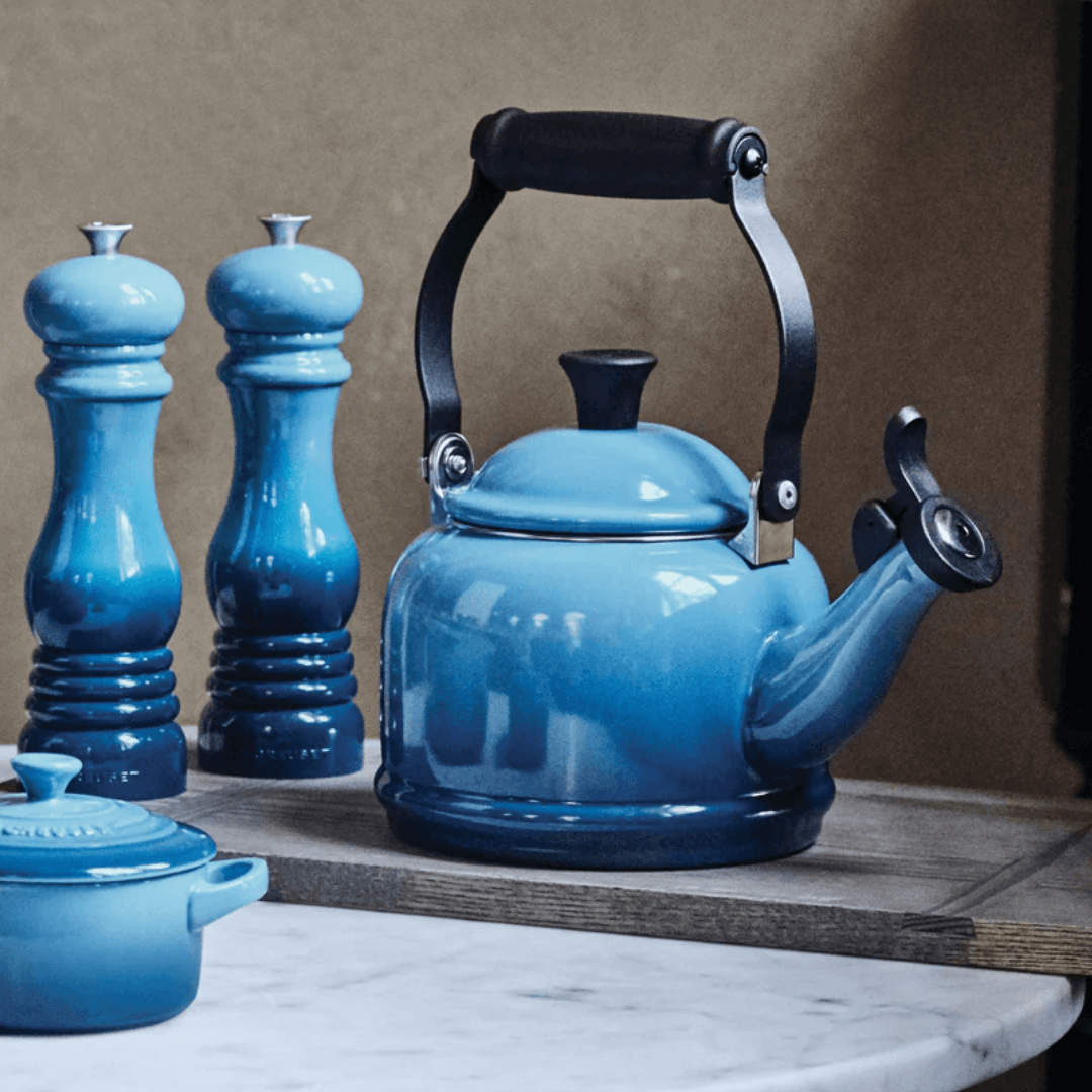 Chaleira Demi Azul Marseille 1,1 Litros Le Creuset