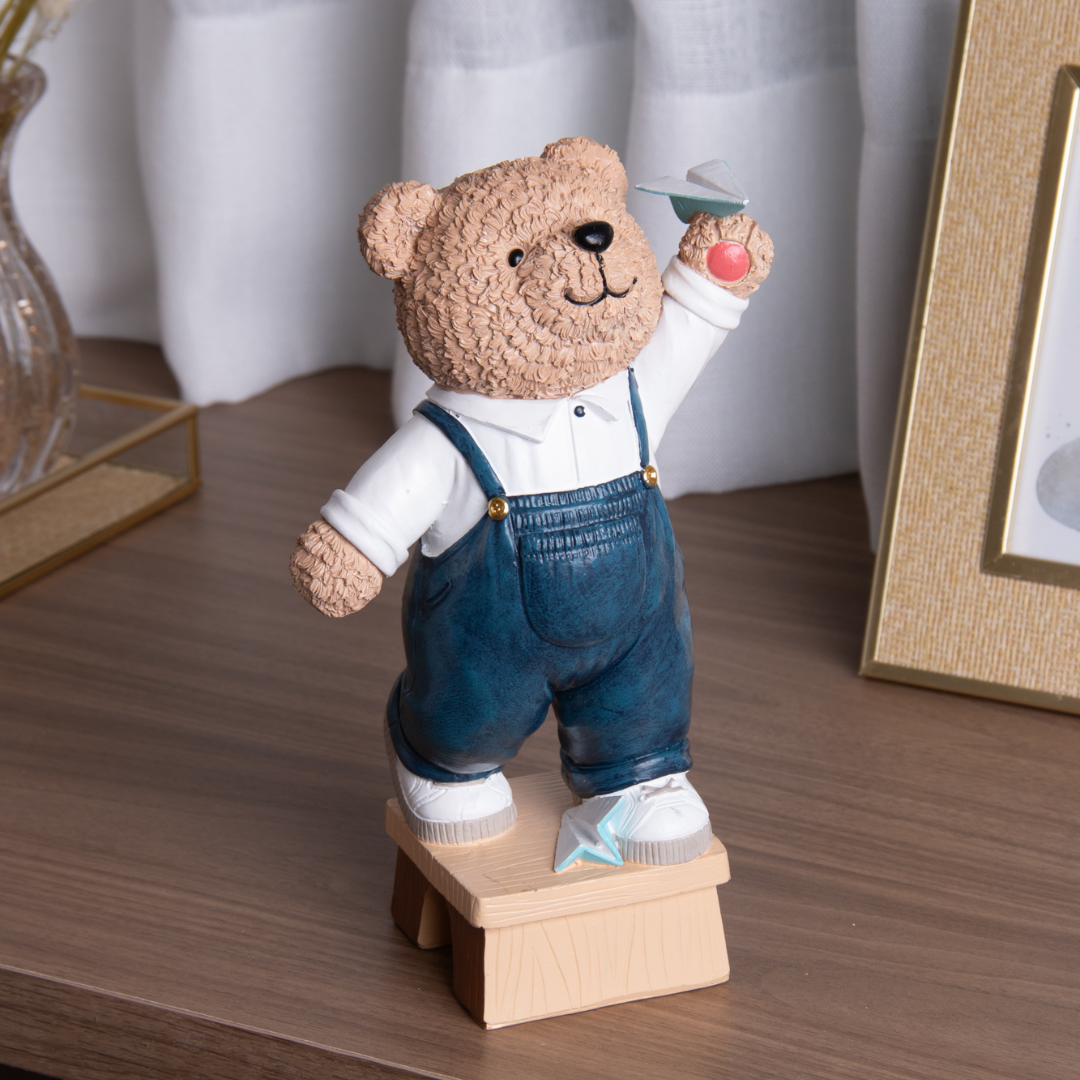 Figura Decorativa Urso com Avisão Teddy Charm em Resina 22cm na decoração