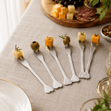 Jogo 6 Garfos Aperitivo Coração Inox 10cm com frios na mesa