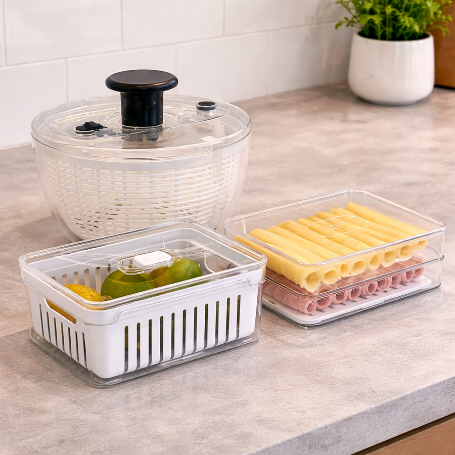 Kit organizador geladeira em bancada de cozinha com plantas decorativas