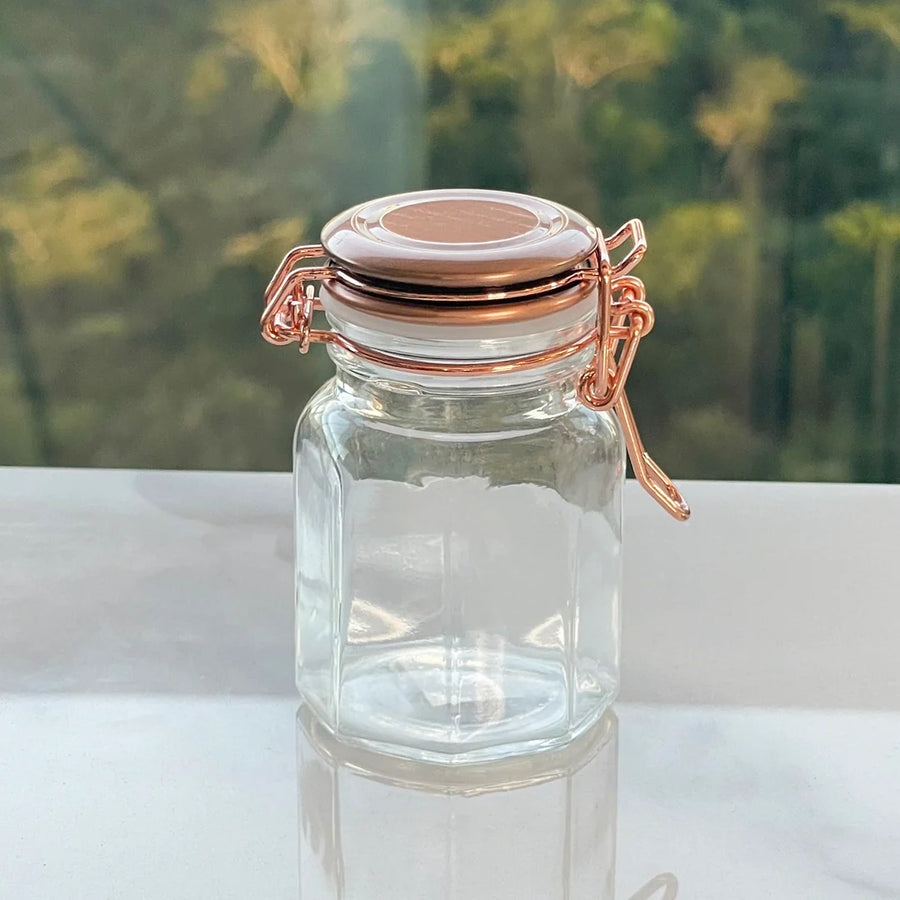 pote de vidro hexagonal vazio com tampa hermetica de metal cobre e borracha de vedacao