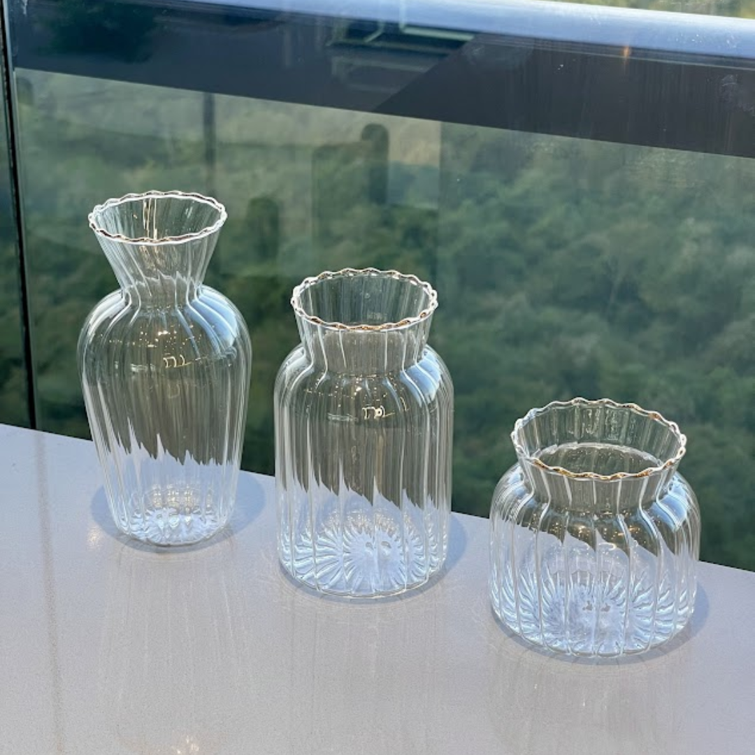 Mini Vaso com Borda Dourada P 8cm