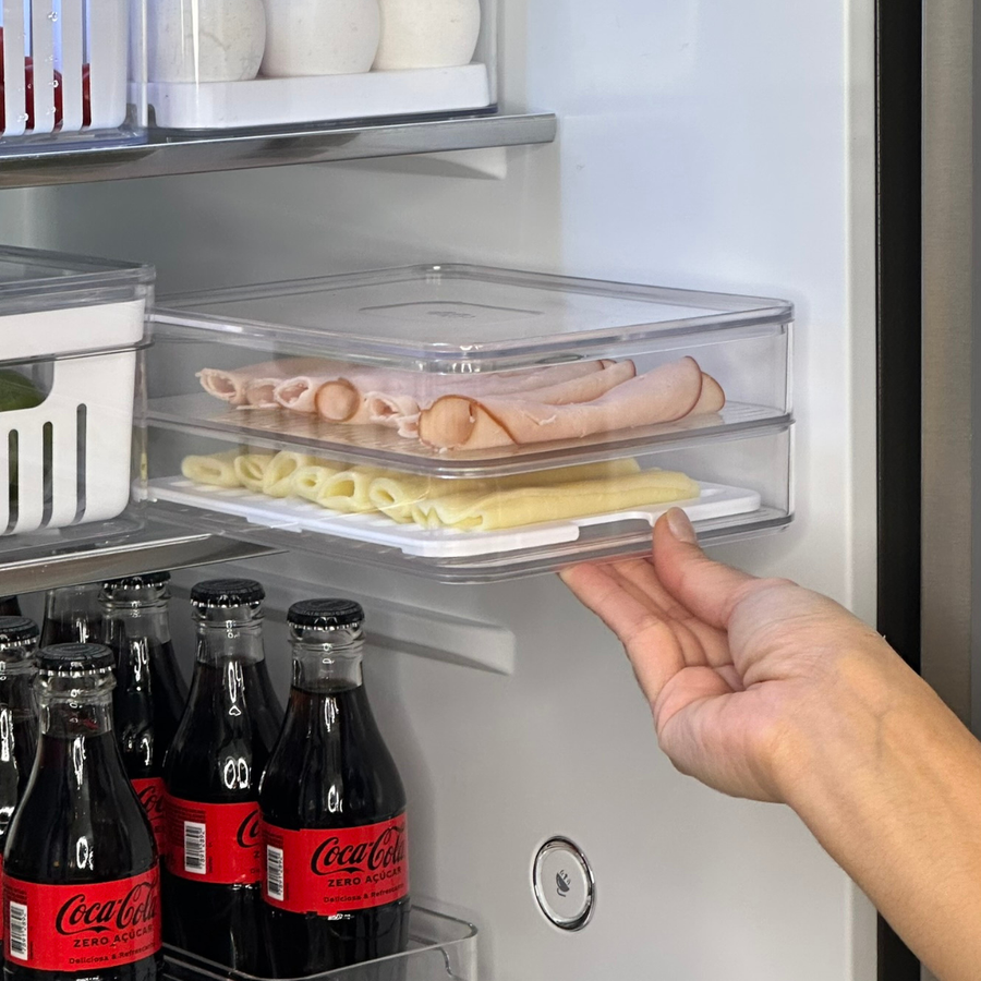 Gavetas empilháveis para carnes e alimentos congelados com divisões internas