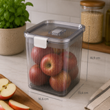 Pote Hermético Slim Multiuso Cinza 3 Litros com frutas na bancada