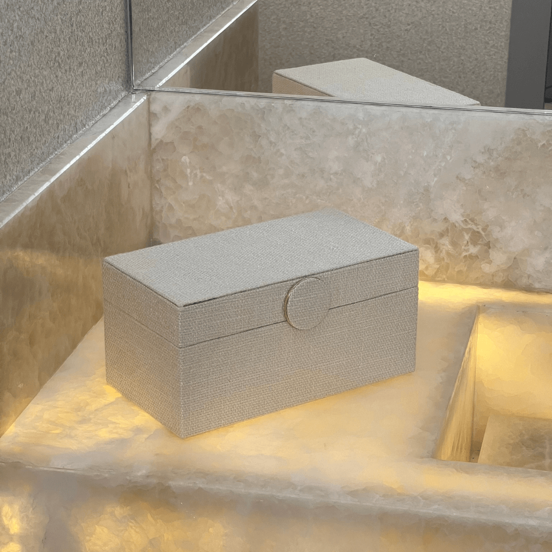Caixa Decorativa em MDF e Linho off White 20,5cm - Ela Decora