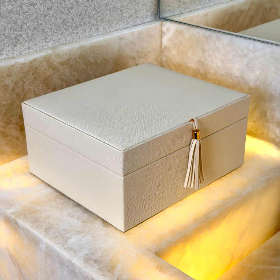 Caixa Decorativa em MDF e PU Branca 23,5cm