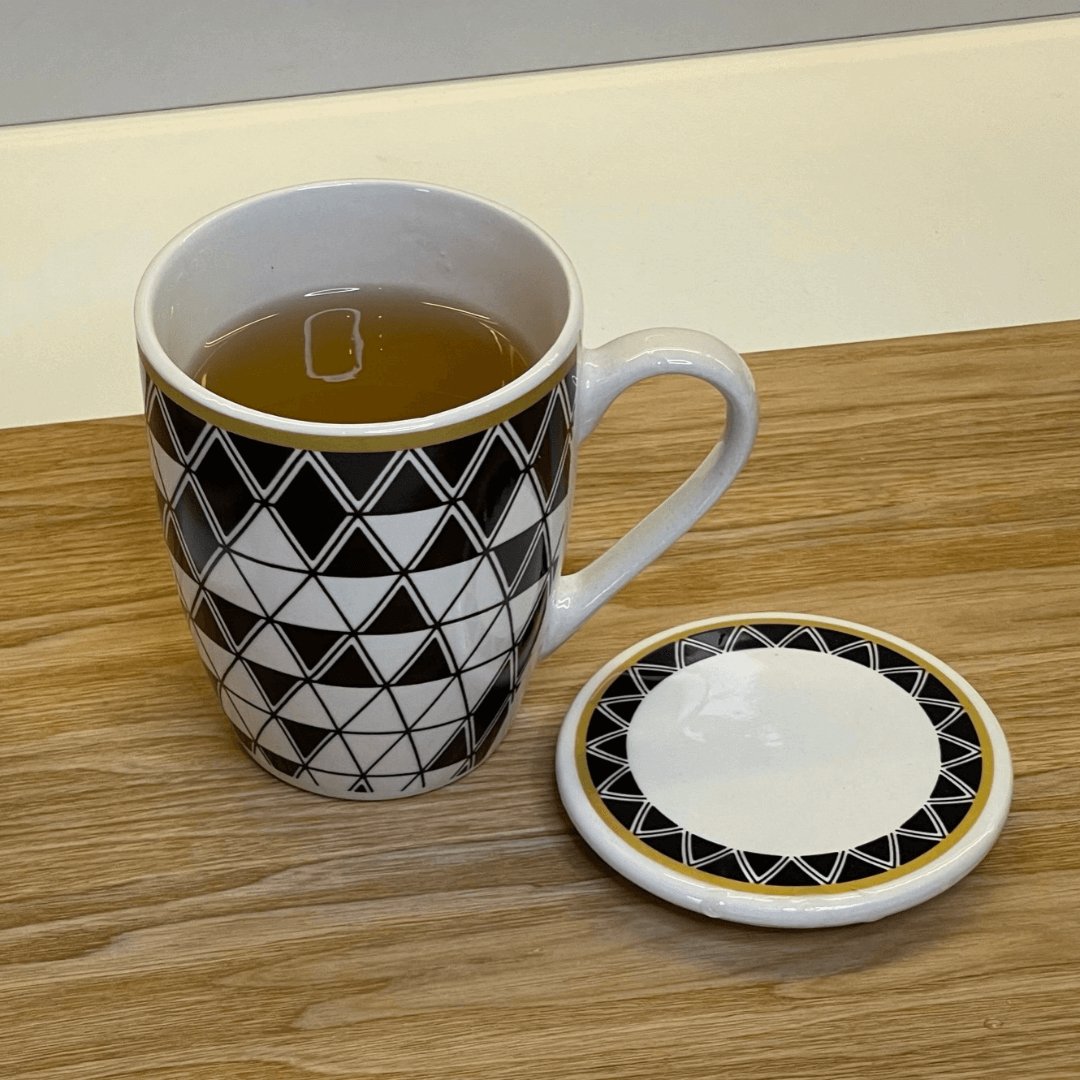 Caneca De Porcelana Super White Com Tampa E Filtro Olimpia Preto Com Branca 310ml - Ela Decora
