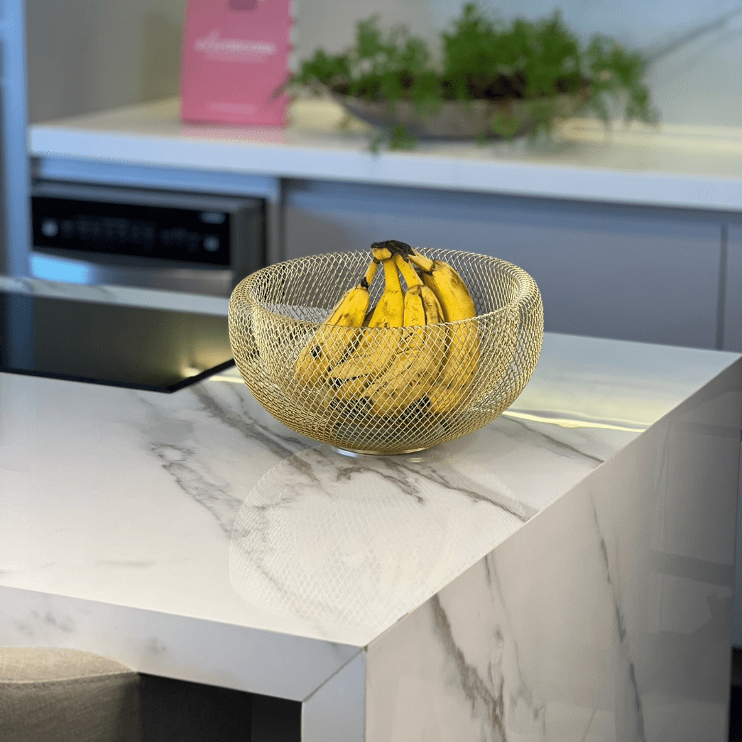 Centro de Mesa Redondo em Metal Dourado 28,5cm - Ela Decora