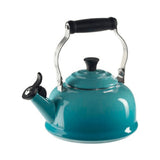 Chaleira Clássica Tradicional com Apito Azul Caribe 1,6L Le Creuset - Ela Decora